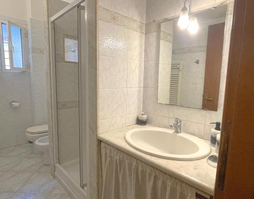 MARIA TERESA Apartment II - Refined Living with Excellent City Links - Via Alessandria - QUARTIERE TRIESTE, Rom (Foto 8)