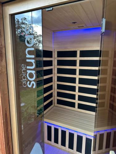 桑拿, The Hidden Gem in Cambridge - Two Bedroom Suite in 劍橋