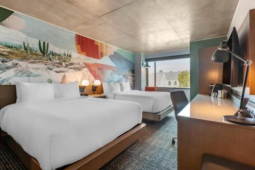 Cambria Hotel Downtown Phoenix - image 7