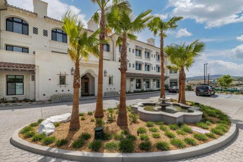 Cambria Hotel Calabasas - Malibu in Calabasas, USA