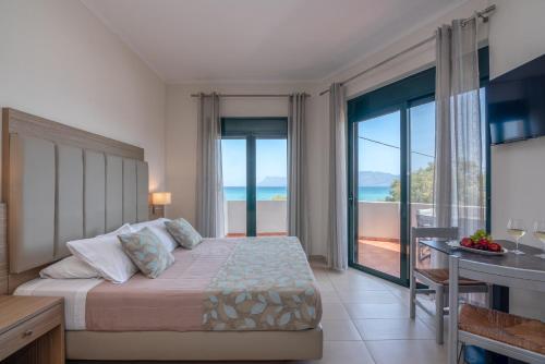 Christina Beach Hotel in Kissamos