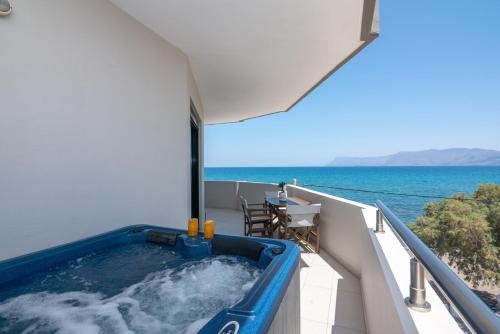 Hot tub, Christina Beach Hotel in Kissamos