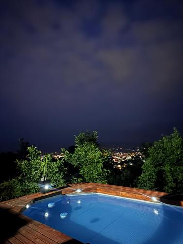 Zatežića vidikovac (Zatezica vidikovac) in Ljubićki kej