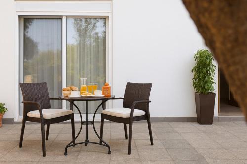 Alimos Modern Retreat, near the beach, Atény (fotografie 3)