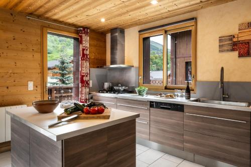 Kitchen, Chalet Snow Pearl in Le Bettaix