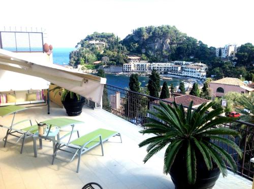 Taonasi Mazzarò Apartments 2