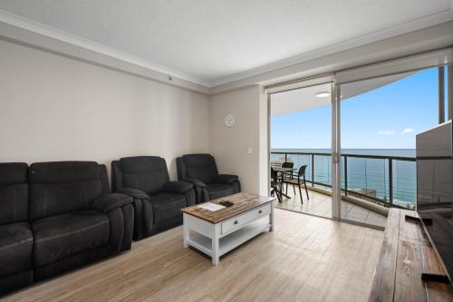 Lvl 25 Ocean View 3 Bedroom Apartment image 6