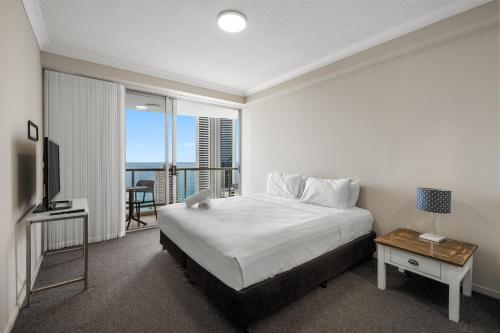 Lvl 25 Ocean View 3 Bedroom Apartment image 4