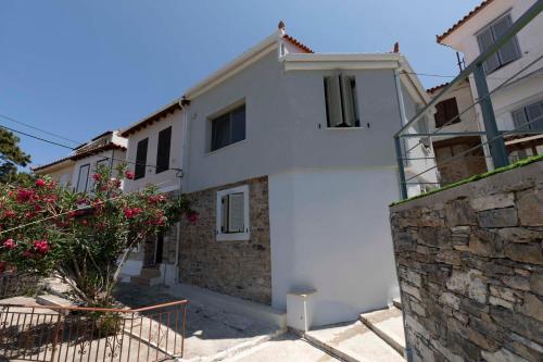 Constantine's Residence in Varella