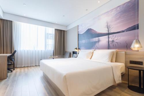 Superior Suite image 5