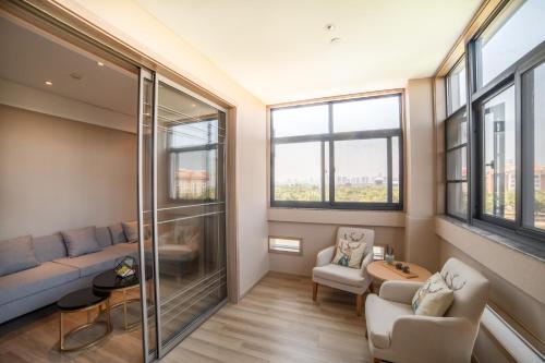 Superior Suite image 2