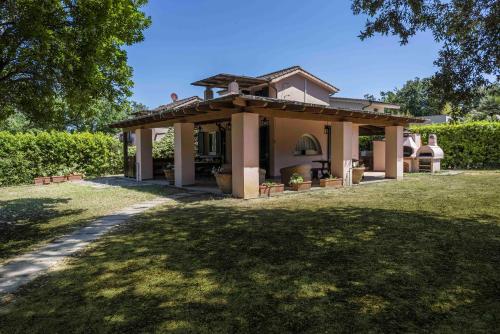 Villa dei Licheni by MMega