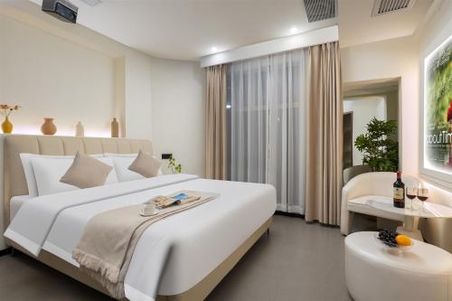 Changsha AquaEdge Hotel Wuyi Square长沙悦己阅湘江酒店 in Kaifu