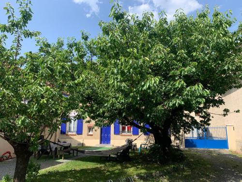 Appt 3 ch au 1er avec jardin partagé (Appt 3 ch au 1er avec jardin partage) in Loures-Barousse