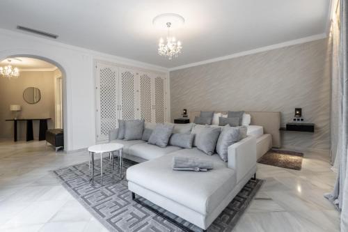 Palacio Suites Marbella - image 5