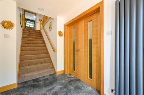 RA7B - Cozy Double Room in West Yorkshire in Batley