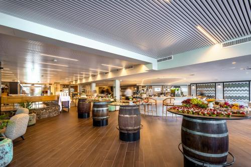 레스토랑, 노프 기노사르 키부츠 호텔 (Nof Ginosar Kibbutz Hotel) in 기노사르