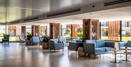 로비, 노프 기노사르 키부츠 호텔 (Nof Ginosar Kibbutz Hotel) in 기노사르