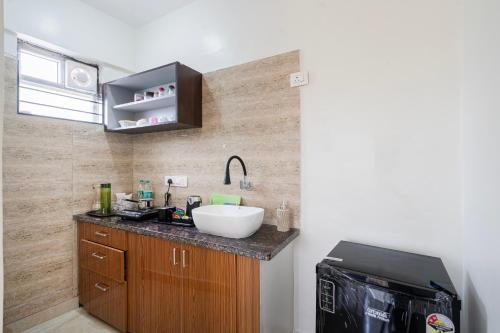 Elmas Suites Bellandur in Marathahalli