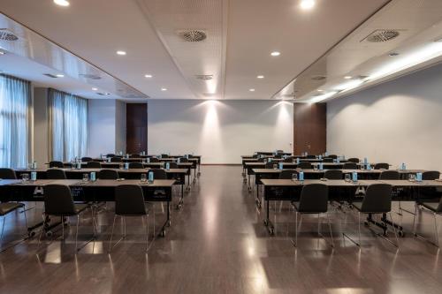 Hotel Diagonal Plaza - image 3
