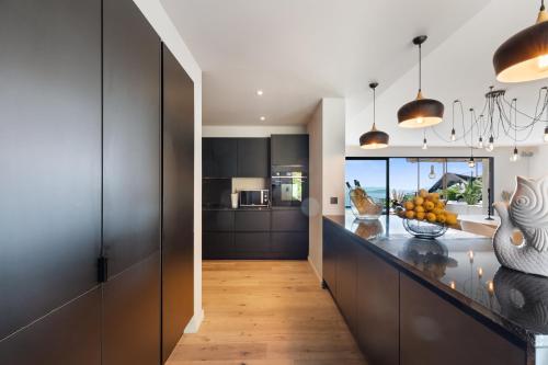 Five-Bedroom House image 10