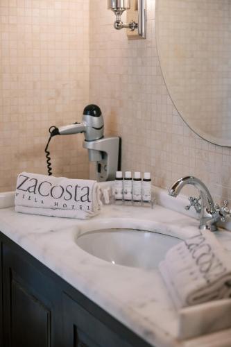 Raimondo Double Room  image 3