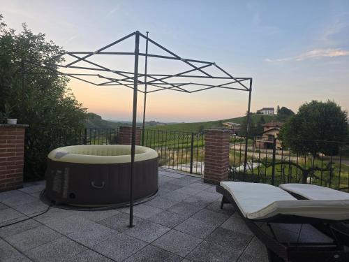 Piscina, La Terrazza del Barbaresco in Neviglie