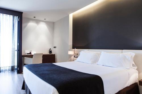 Hotel Diagonal Plaza - image 4