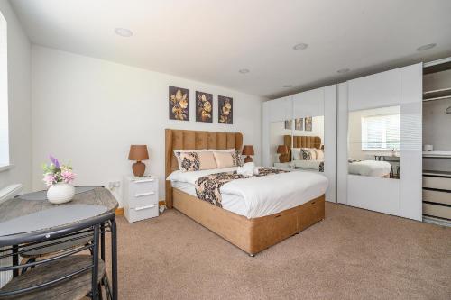 RC7B - Cozy Double Room in West Yorkshire in Batley