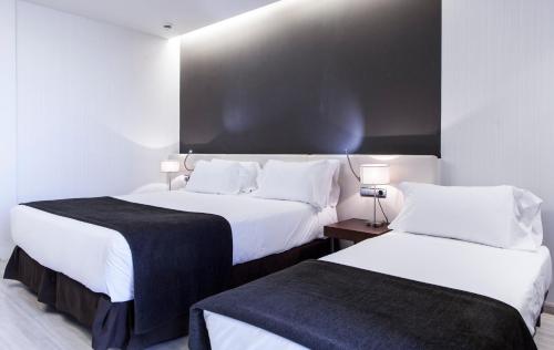 Hotel Diagonal Plaza - image 2