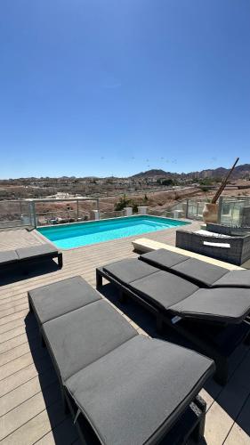Penthouse with pool lotus 18, Ejlat