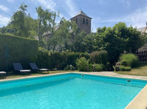 Location g�te, chambres d'hotes Logis H&ocirc;tel Restaurant L'Auberge du Chateau dans le d�partement Aveyron 12