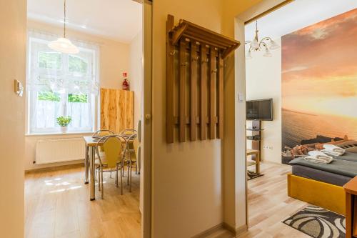 Apartment image 3