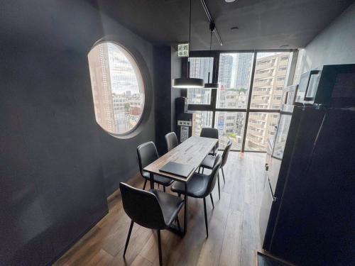 Black Penthouse Naha 最大12名宿泊可 118平米 国際通り沿い 牧志駅 徒歩5分