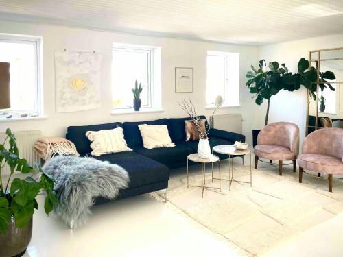 ทัศนียภาพภายนอกโรงแรม, Idyllic House With Cliff Formations And Ocean View in ซันด์วิก