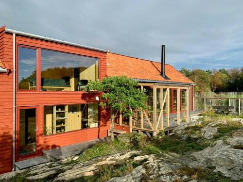 Vista exterior, Architect-Designed Cabin With Sea View In Loshavn in Farsund