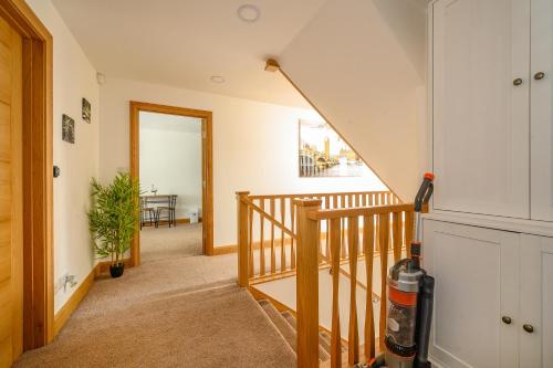 RD7B - Cozy Double Room in West Yorkshire in Batley