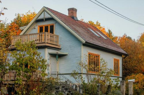 A szálláshely kívülről, Restored Quarry House Near Nobel Laureate Home in Ubbaboda