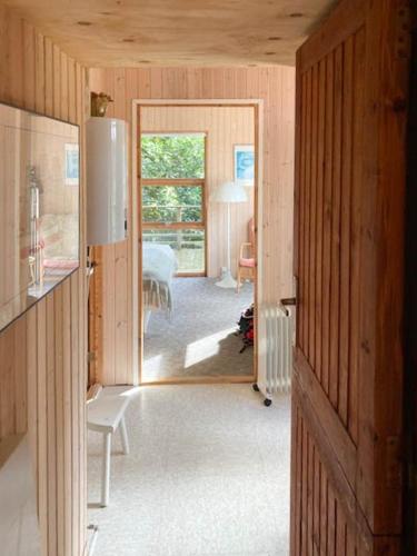 Vista exterior, Secluded Cottage In The Middle Of The Forest in Bryrup