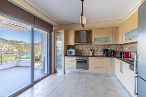 Villa Armonia in Limni Vouliagmenis