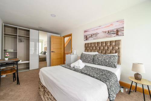 RE7B - Cozy Double Room in West Yorkshire in Batley