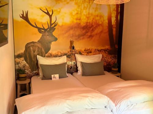 2 twin beds