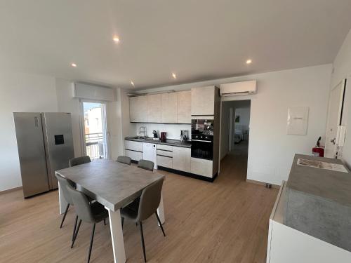 Two-Bedroom Apartment with Sea View image 10