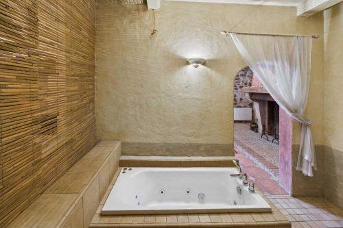 Divas Upes in Keguma Novads