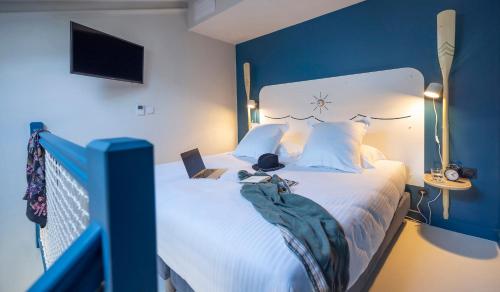 Skipper Room - Access to Rooftop and Basin included image 7