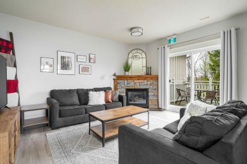 Beautiful & Bright 3 Bed Townhome Near Village, Blue Mountains (foto 6)