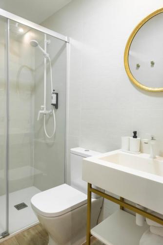 Double Room image 10