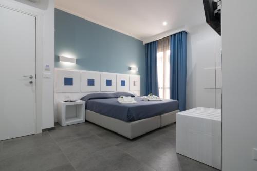 Pharos – San Vito Lo Capo, CA