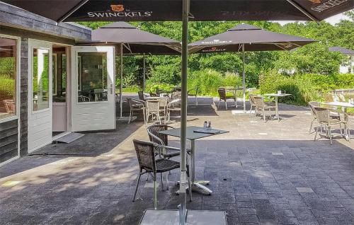 Hotelli välisilme, 2 Bedroom Awesome Home In Oosterwolde in Oosterwolde