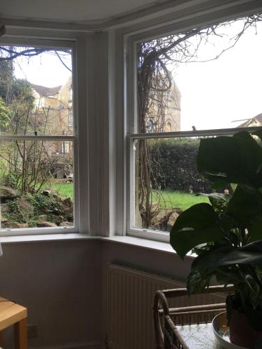 Large flat with garden view near Bath centre, Bath (photo 7)